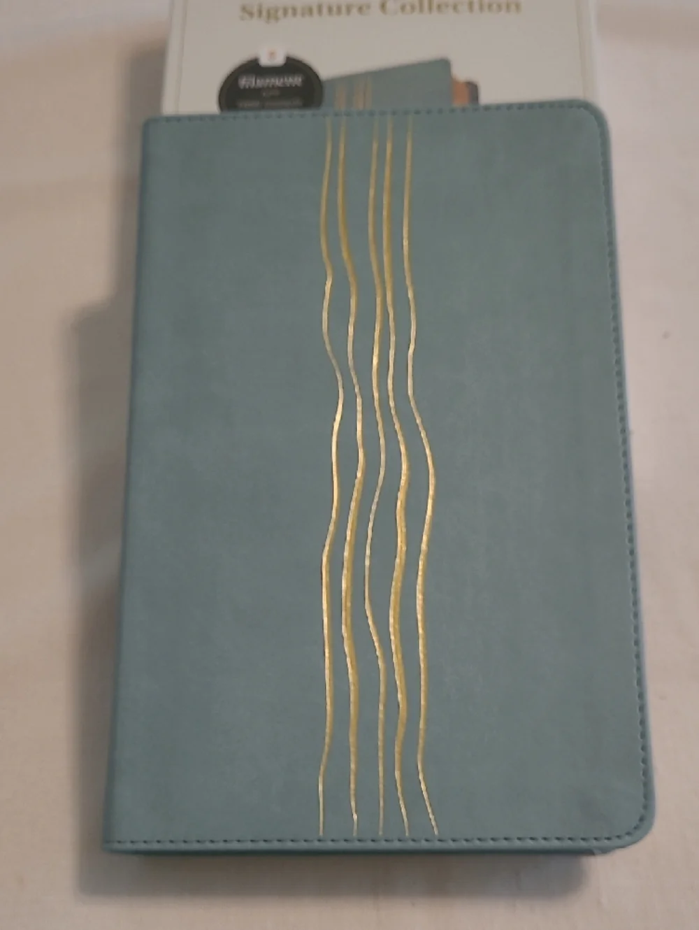 DaySpring Signature Collection Sage Bible - Picture 4 of 4